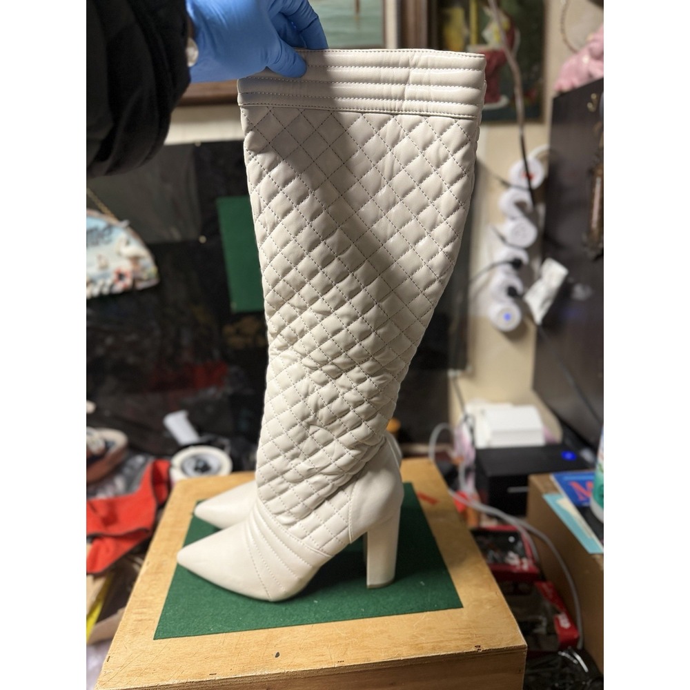 Rouge Helium Ivory Quilted Knee High Boots Women's Size 9 New Heeled Zip
